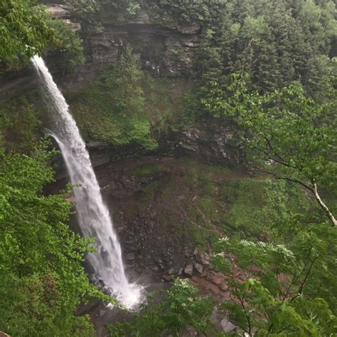 Injured hiker rescued at Kaaterskill Falls